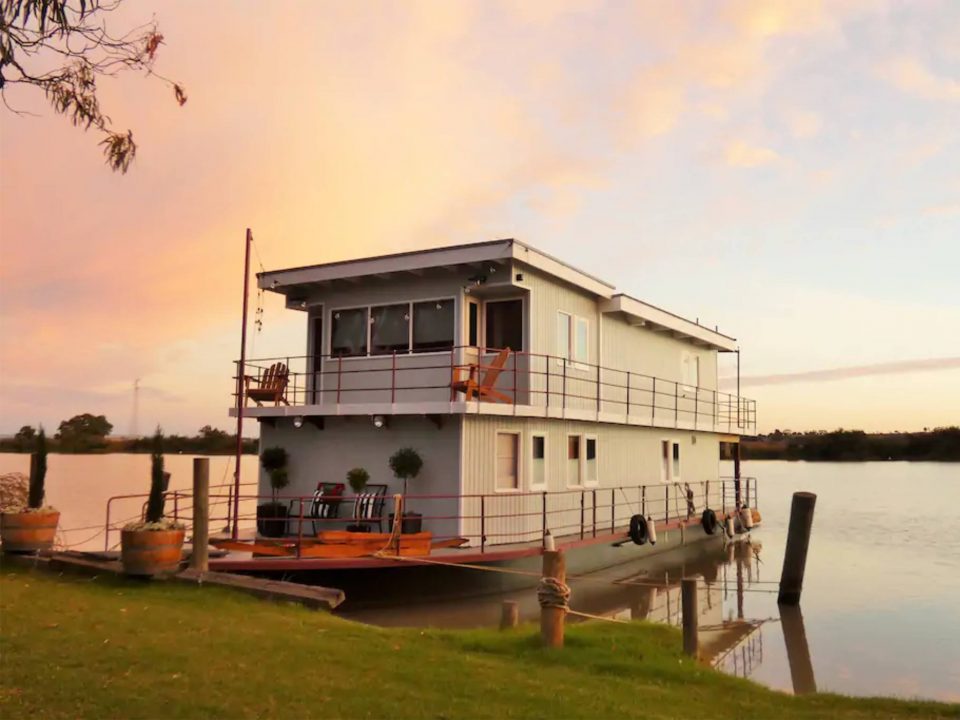 murray-river-houseboat